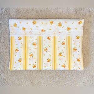 VINTAGE FLAT BED‎ SHEET TWIN SIZE